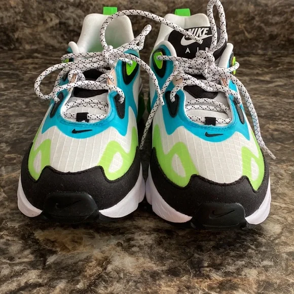 Nike Air Max 200 SE (GS) - Picture 8 of 13